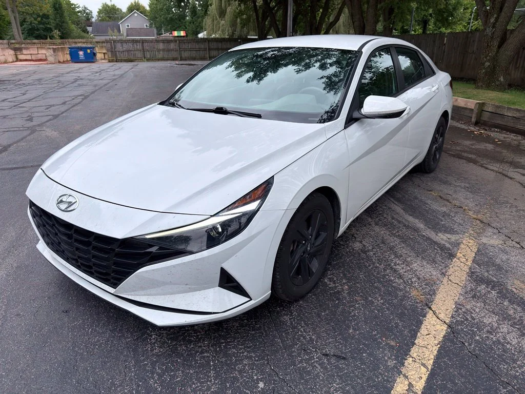 Used 2021 Gray Hyundai SEL image 15