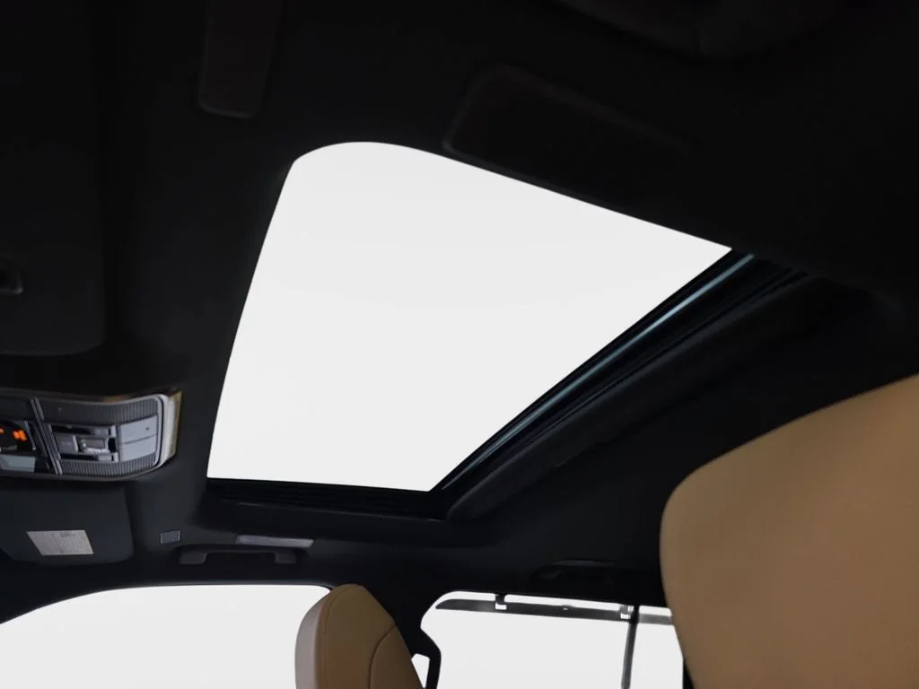 New 2026 Black Lexus 600 Luxury image 28