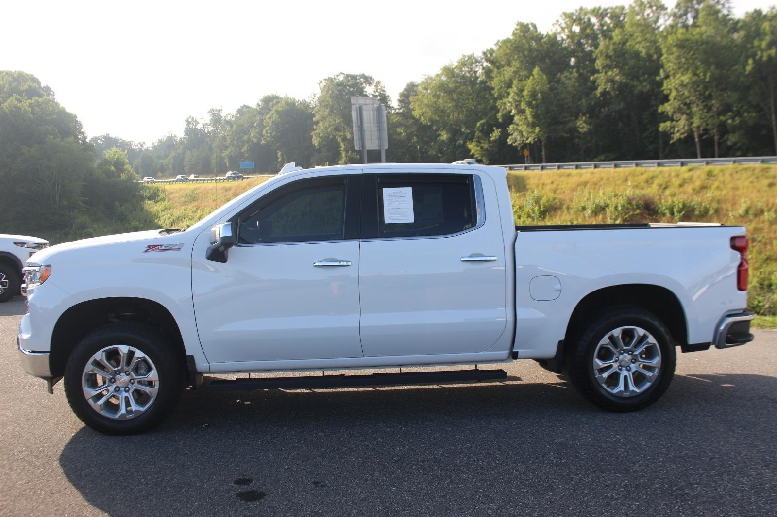Used 2024 Summit White Chevrolet LTZ image 4