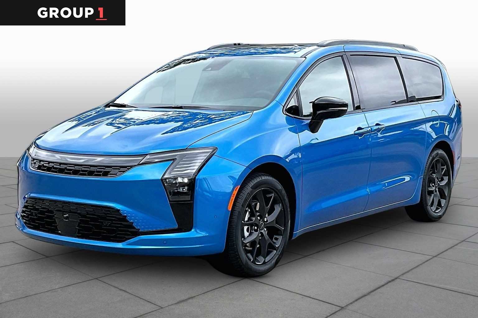 2027 Chrysler Pacifica Limited's photo