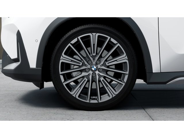 New 2026 Mineral White Metallic BMW xDrive28i image 7