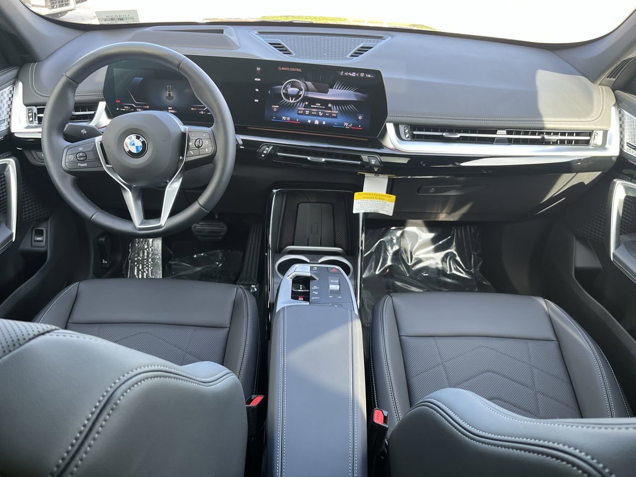2025 BMW X1 28i - Photo 29