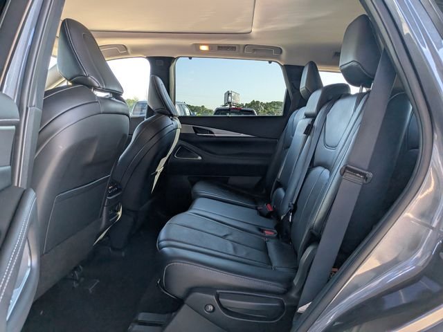 Used 2023 Gray INFINITI LUXE image 9