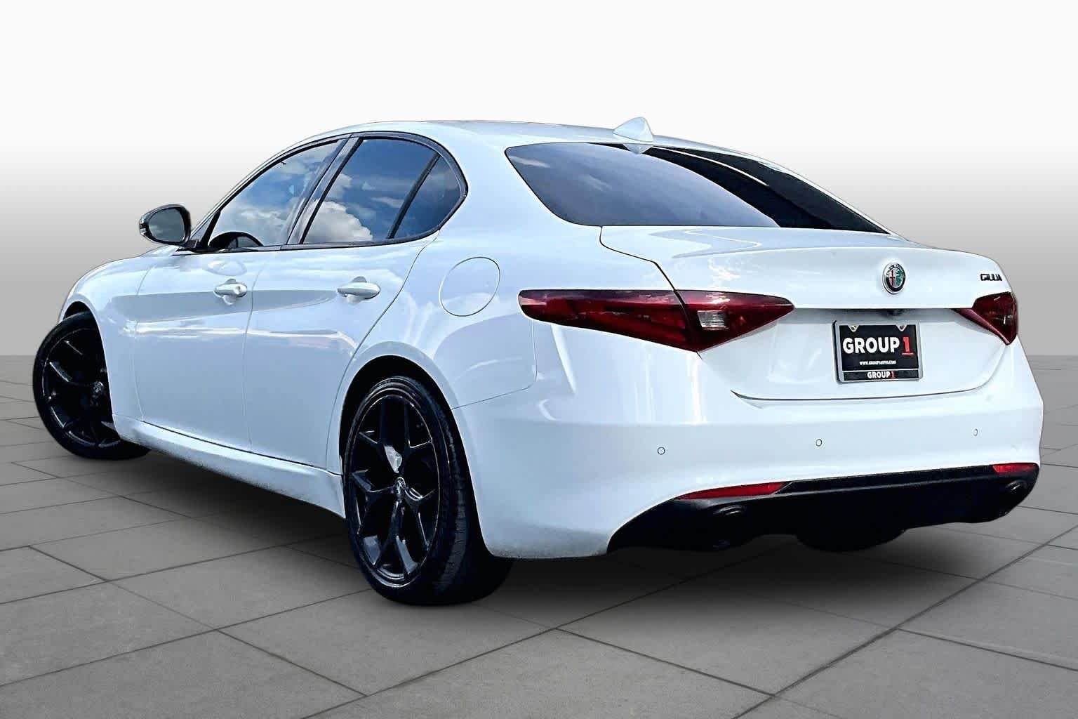 Used 2019 Alfa White Alfa Romeo  image 12