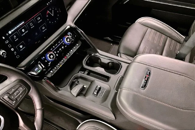 Used 2025 Summit White GMC AT4X image 17