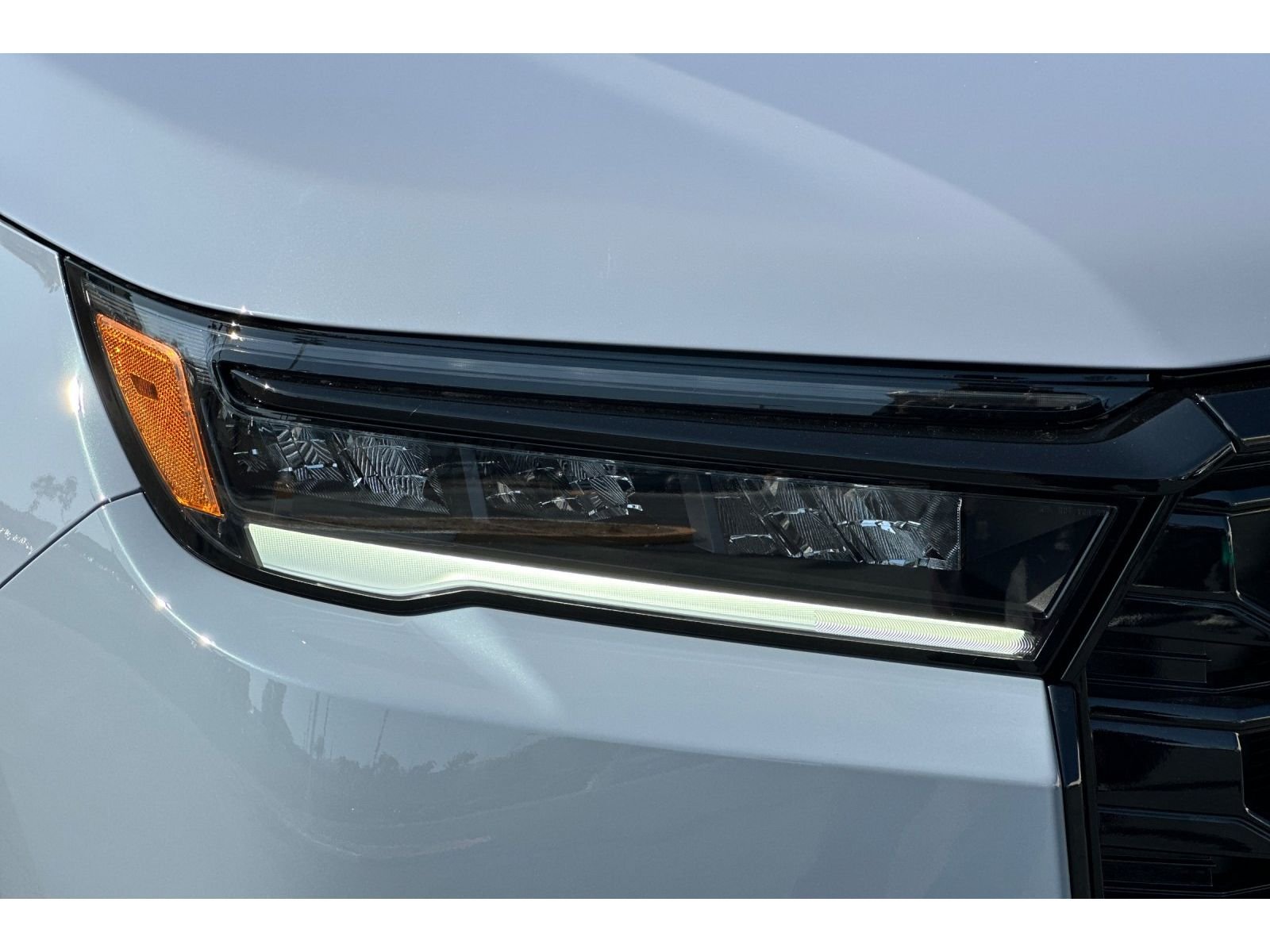 New 2026 Sonic Gray Pearl Honda Black Edition image 29