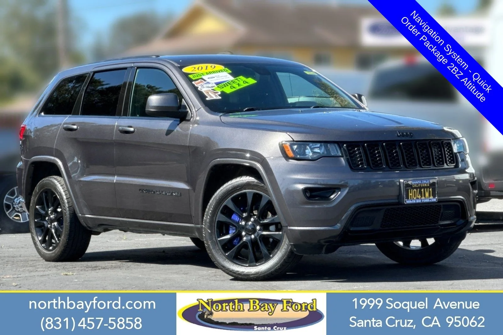 Used 2019 Gray Jeep Altitude image 1