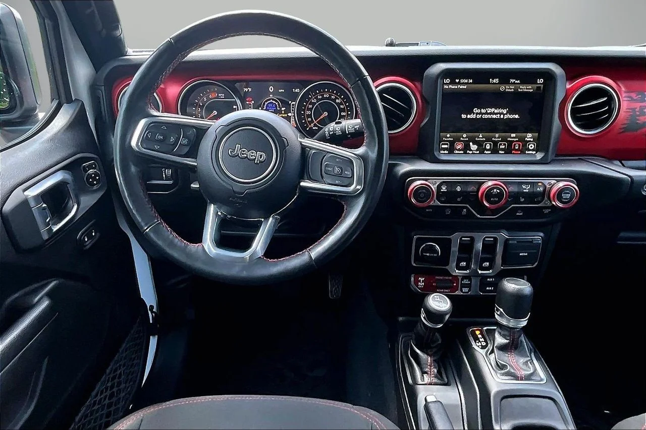 Used 2023 White Jeep Rubicon image 10
