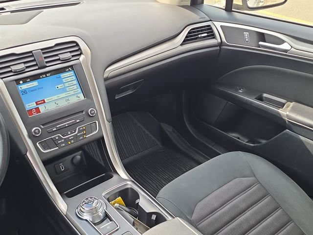 Certified Used 2018 White Gold Metallic Ford SE image 26