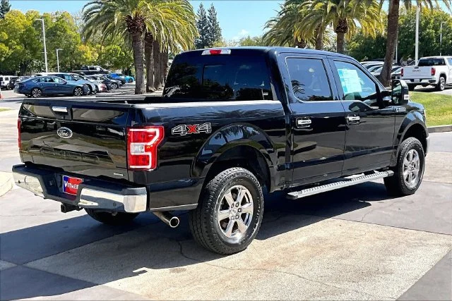 Used 2018 Shadow Black Ford XLT image 12