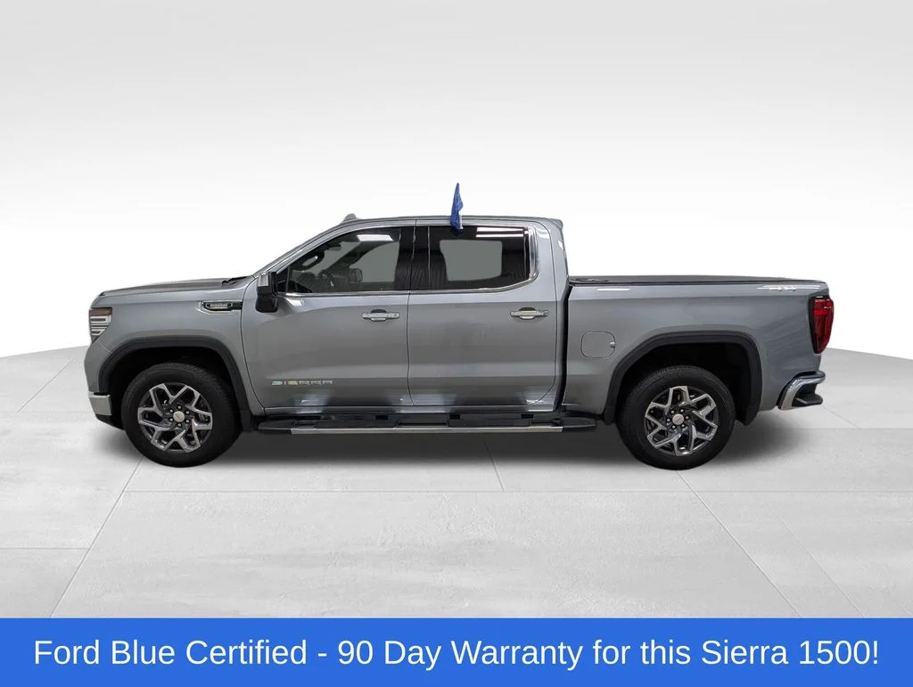 Used 2025 Sterling GMC SLT image 1