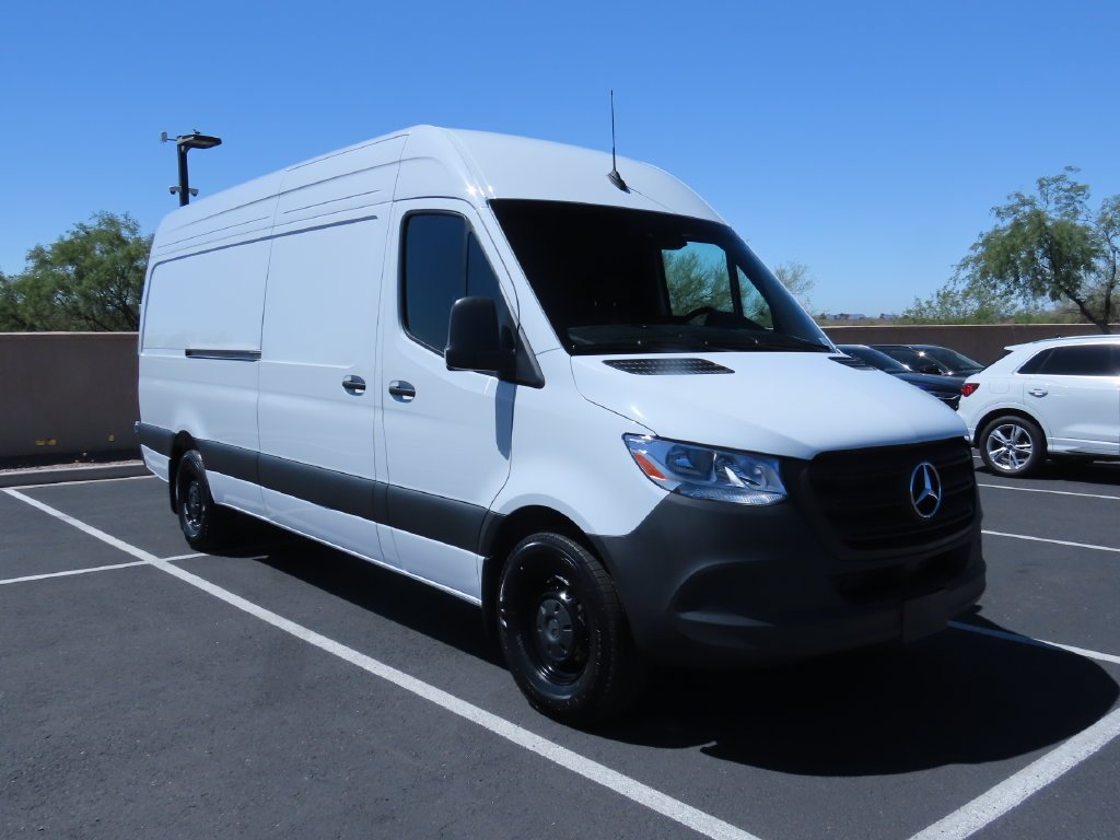 Used 2024 Arctic White Mercedes-Benz Cargo 170 WB image 3