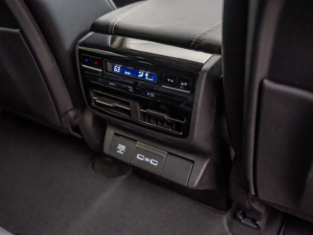 Used 2024 Liquid Carbon Metallic Acura Technology image 47
