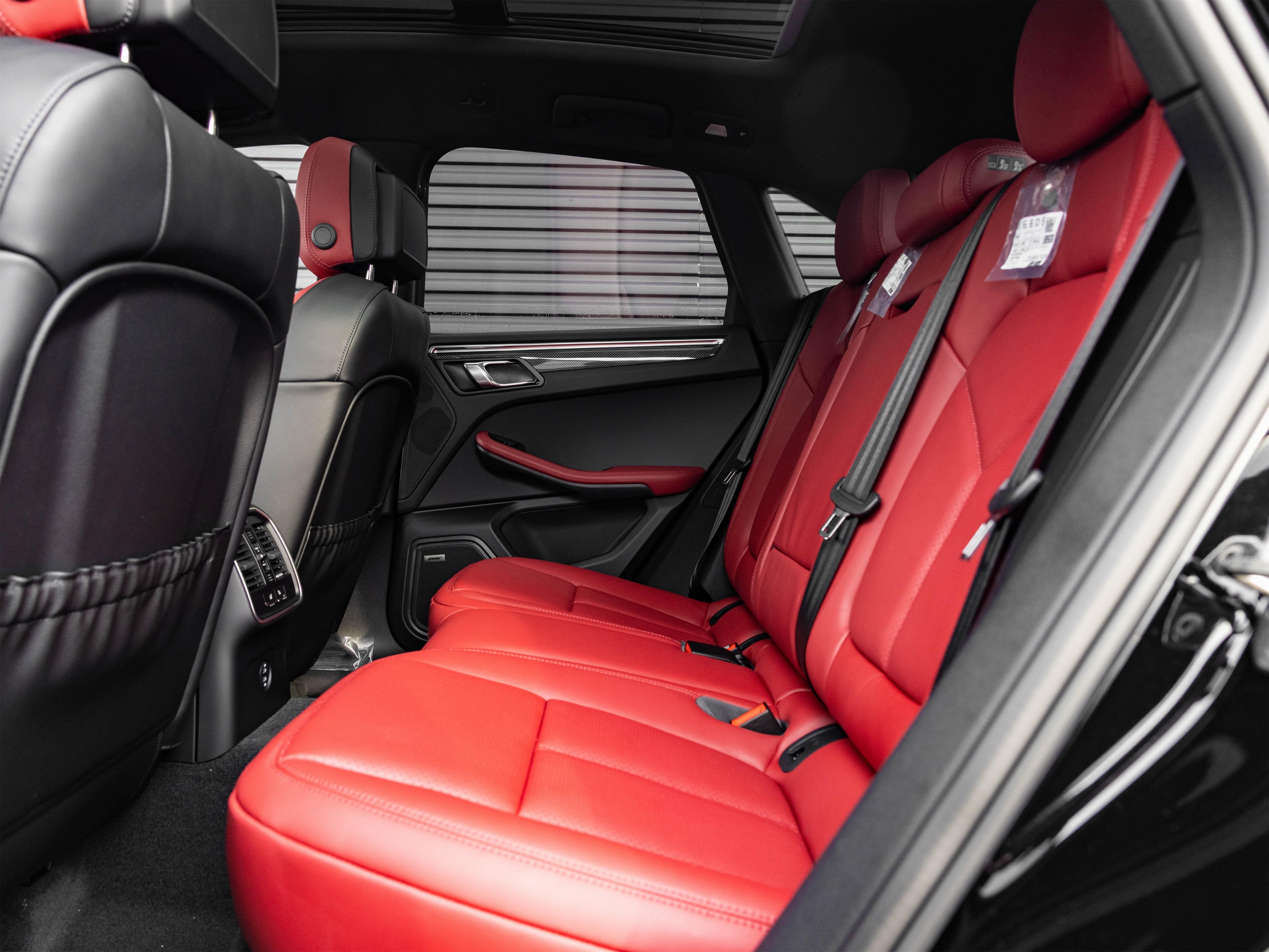 2026 Porsche Macan S - Photo 19
