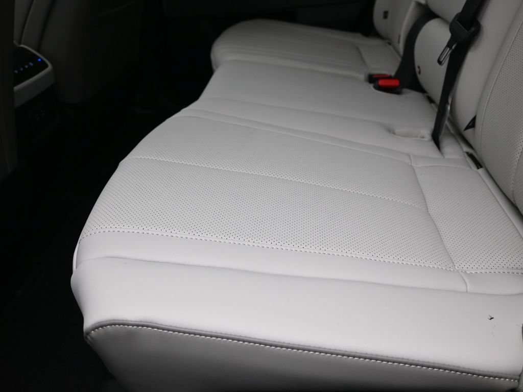 Certified Used 2026 White INFINITI PURE image 16