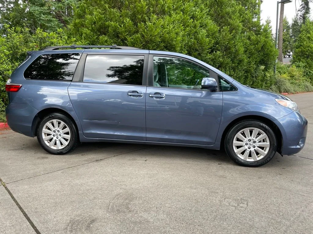 Used 2015 Shoreline Mist Toyota LE image 3