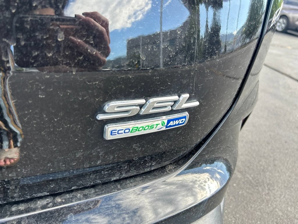 Used 2019 Black Metallic Ford SEL image 8