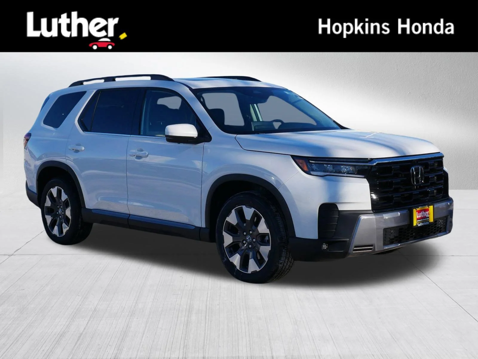 2026 Honda Pilot Touring AWD's photo