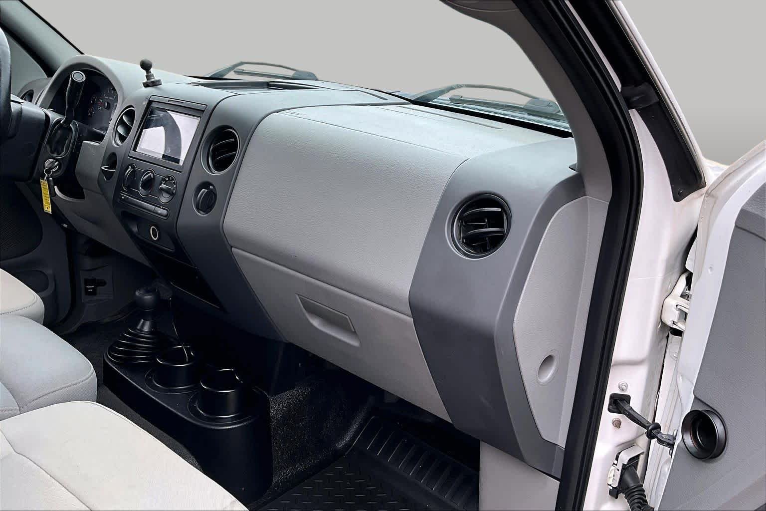 Used 2007 White Sand Tri-Coat Metallic Ford XLT image 16