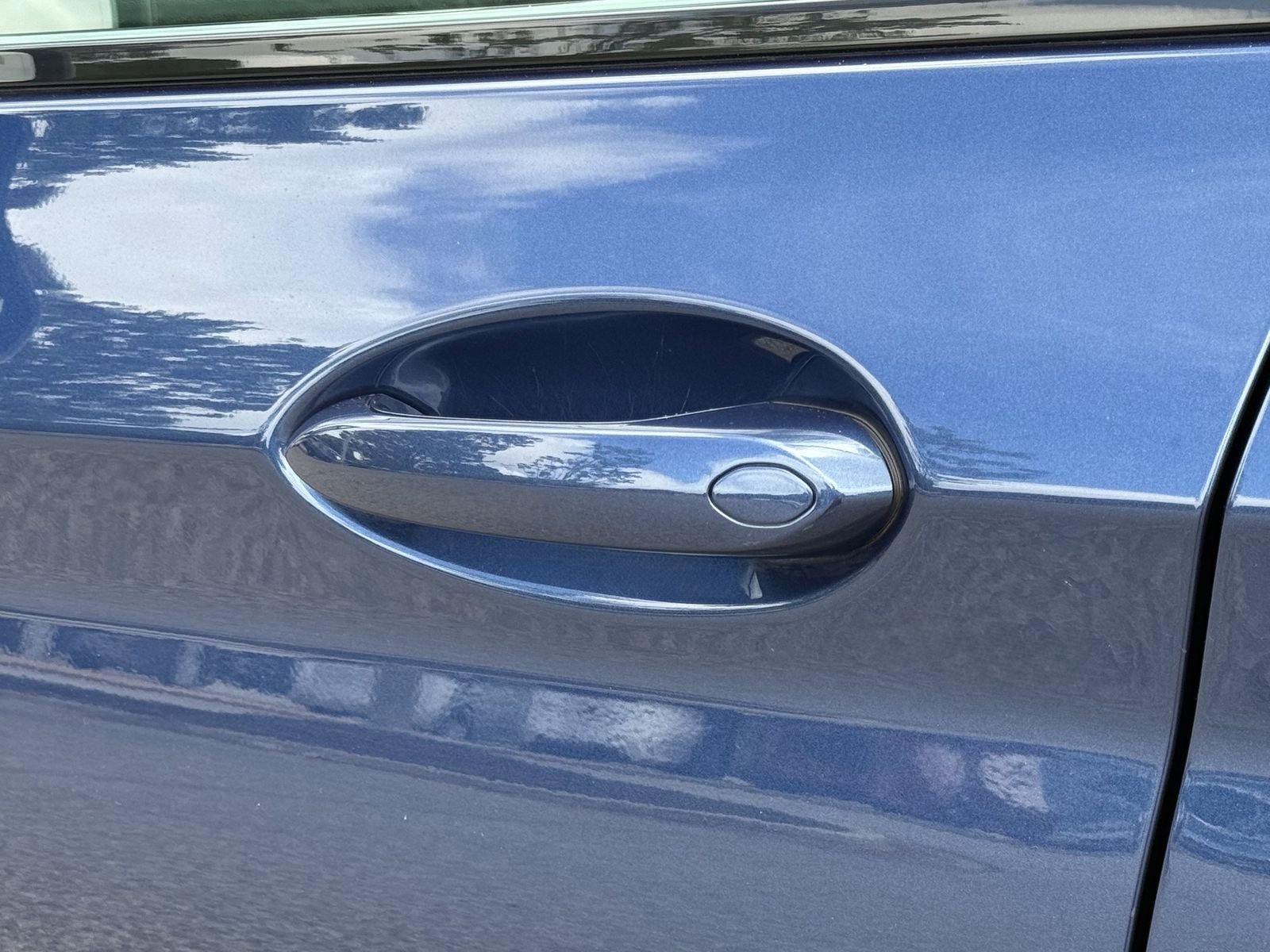 Used 2019 Blue BMW sDrive30i image 33
