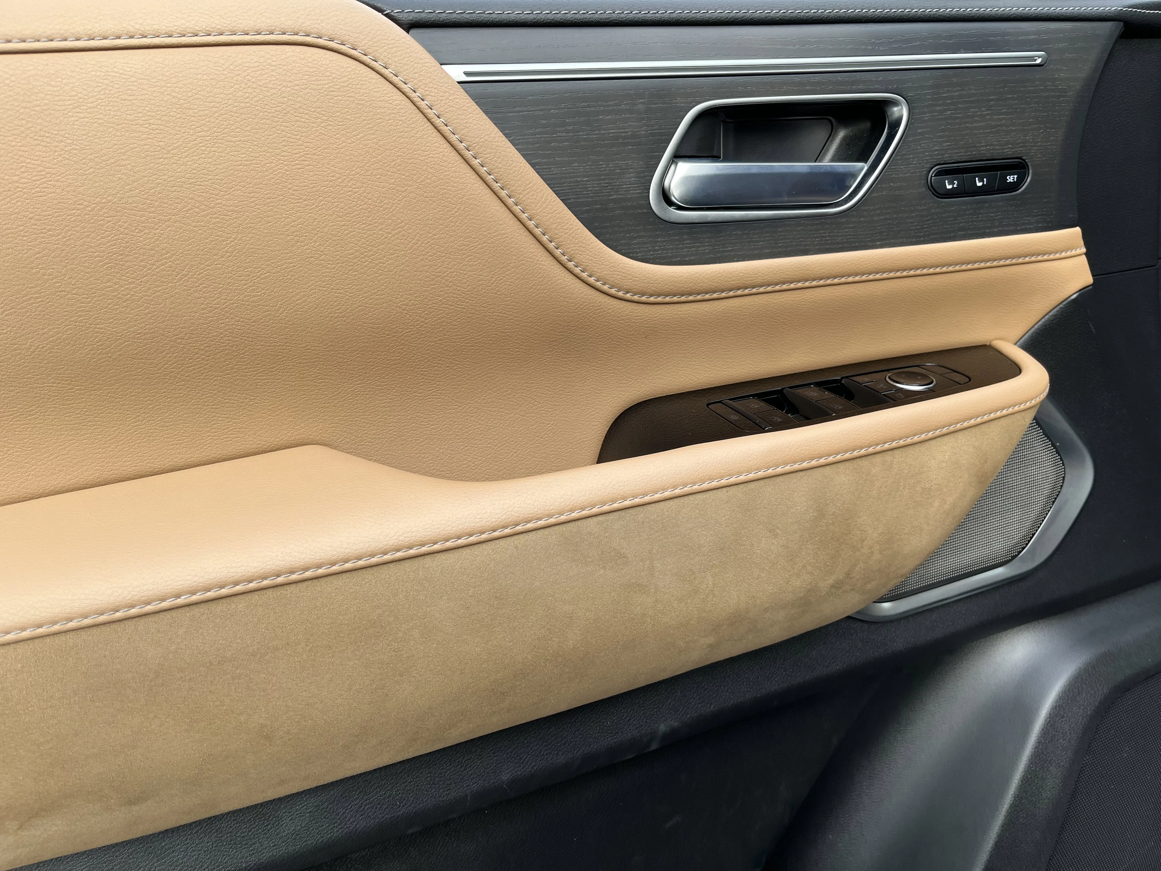 Used 2025 Anthracite Gray INFINITI SENSORY image 15