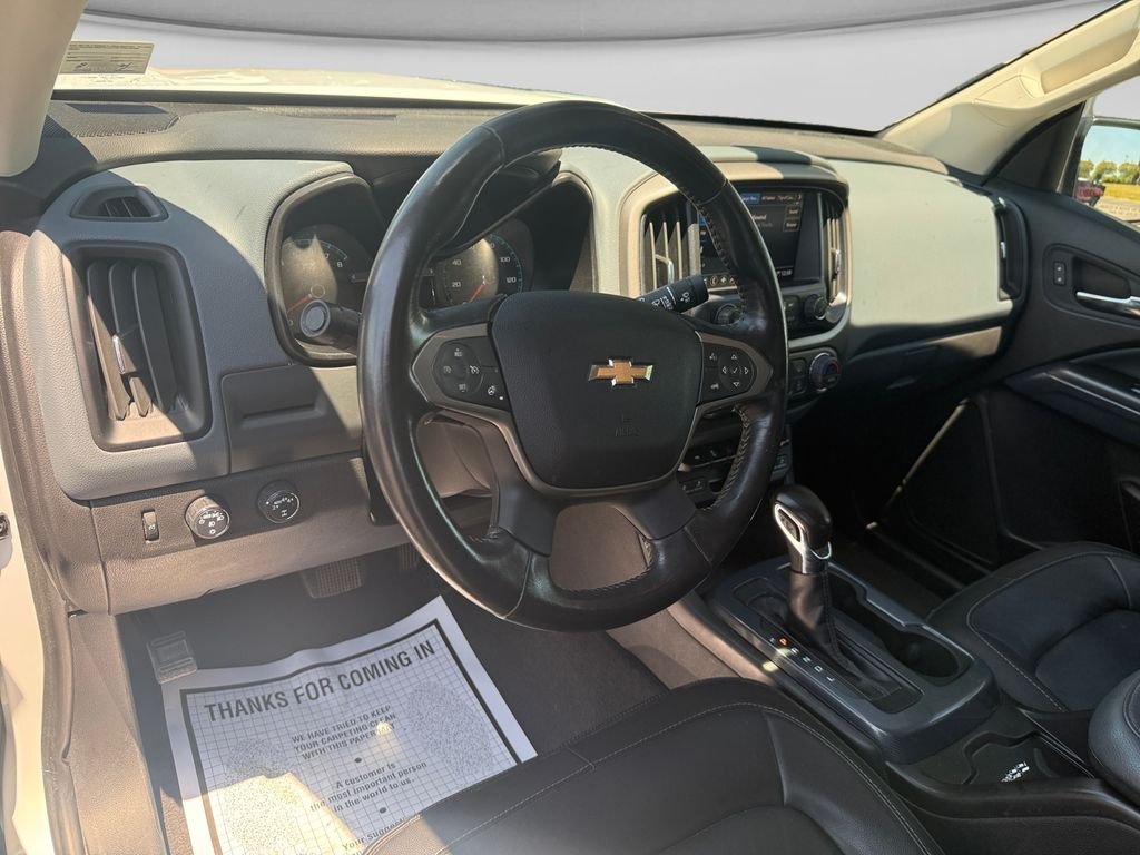 Used 2022 White Chevrolet Z71 image 12