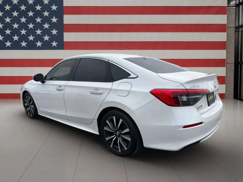 Used 2022 White Honda EX Sedan 4D image 3