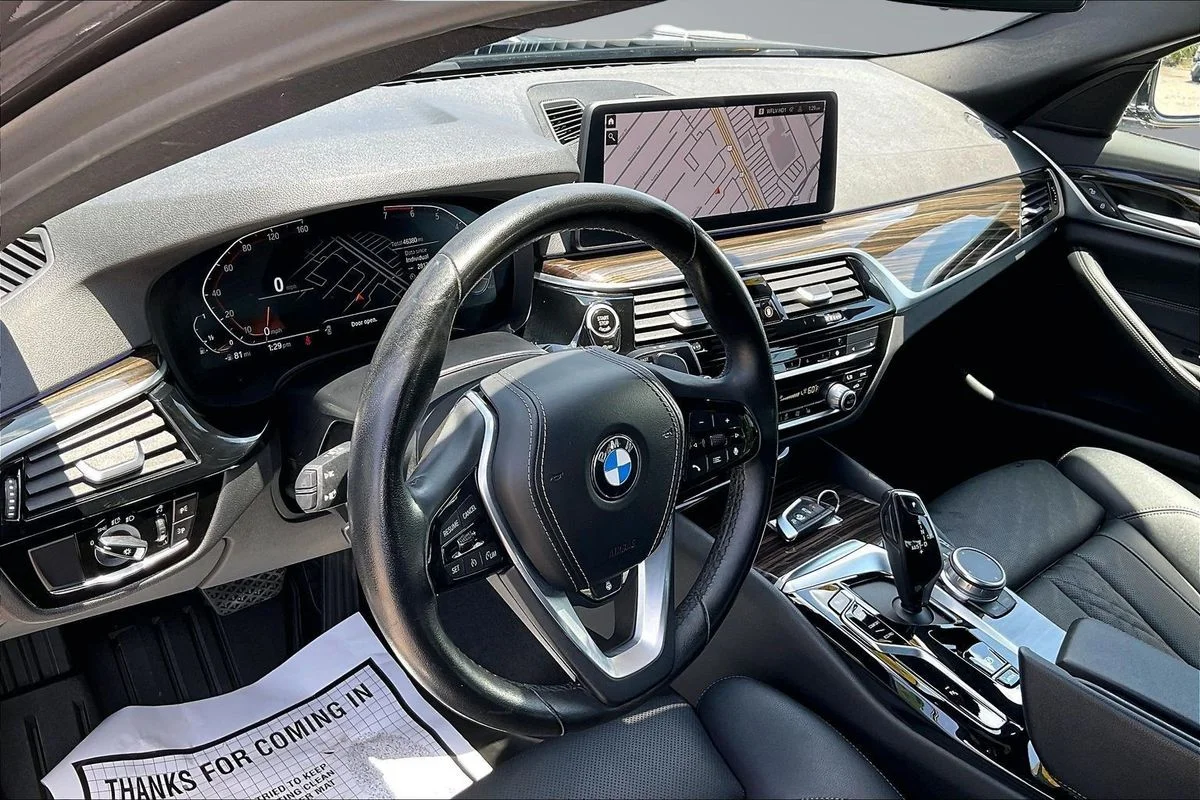 Used 2022  BMW i xDrive image 17