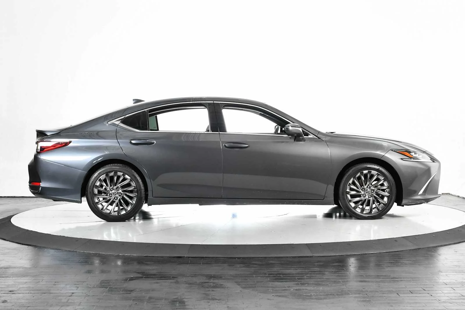 Certified Used 2025 CLOUDBURST GRAY Lexus Luxury image 8