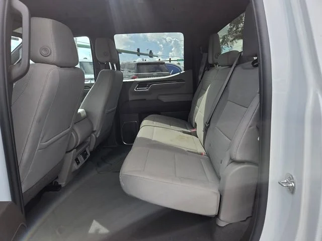 Used 2025 Summit White Chevrolet LT image 10