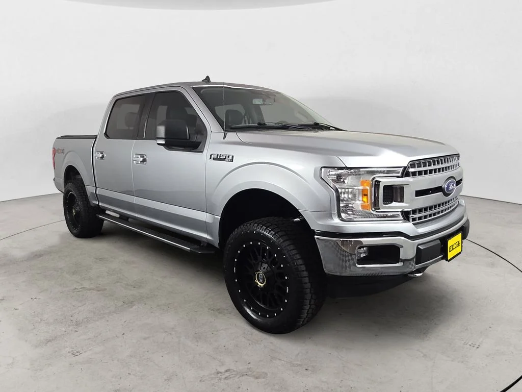 Used 2020 Silver Ford XLT image 7