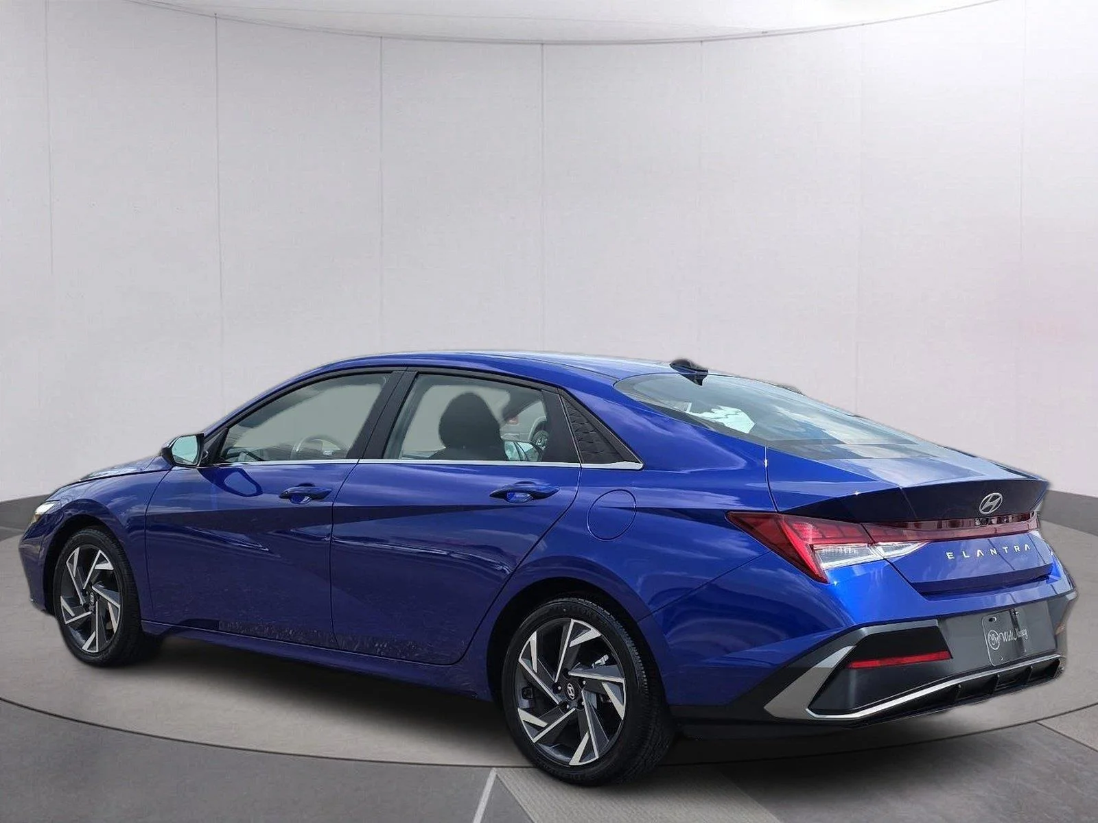 Used 2025 Intense Blue Hyundai SEL Convenience image 8