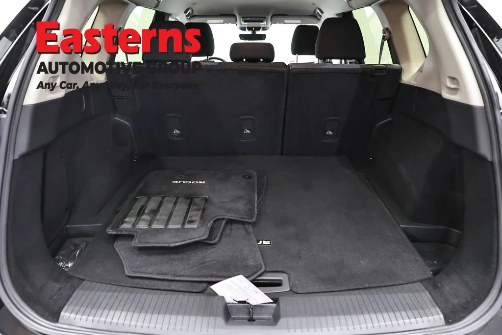 Used 2023 Black Nissan SV image 9