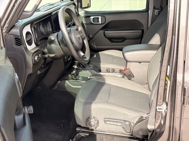 Used 2024 Gray Jeep Sport image 10