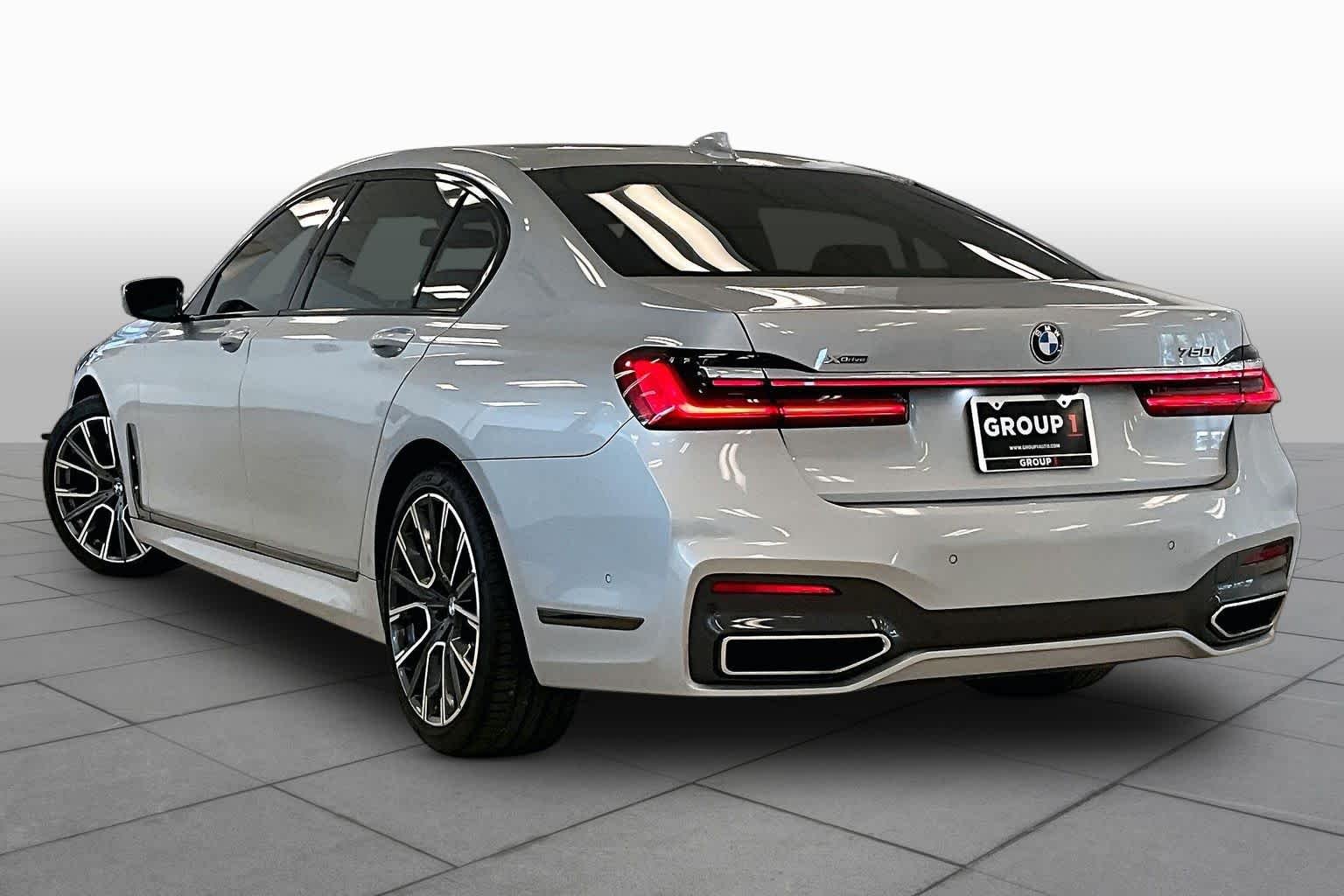 Used 2020 Glacier Silver Metallic BMW 750i xDrive image 10