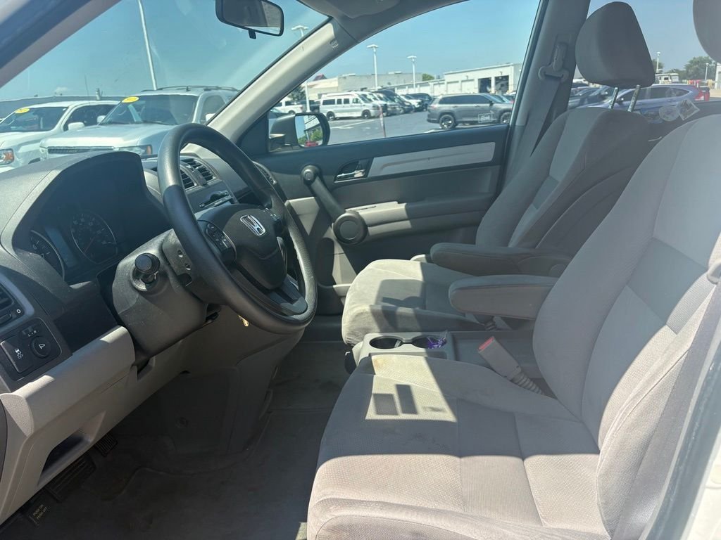 Used 2011 Taffeta White Honda SE image 12