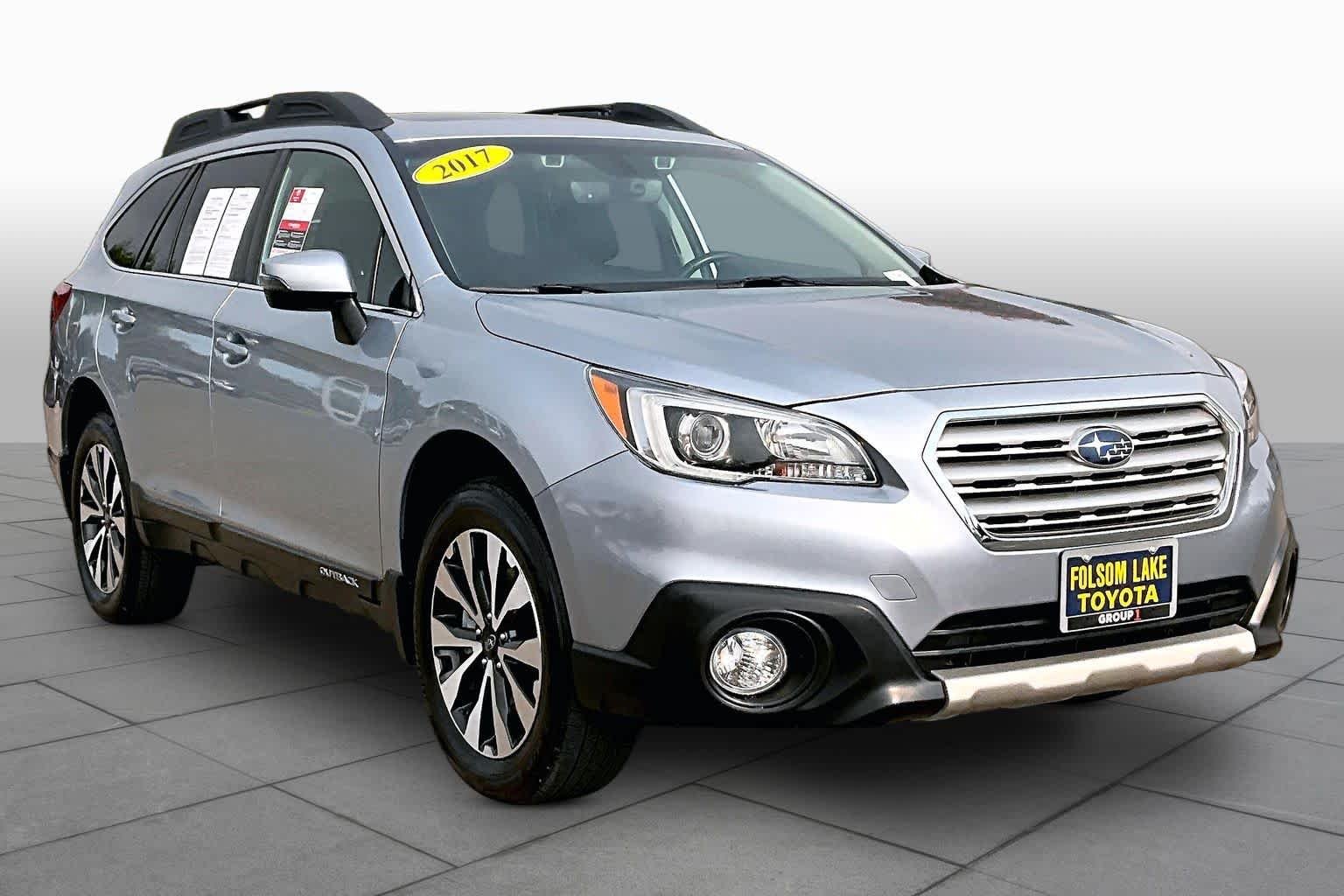 Used 2017 Ice Silver Metallic Subaru Limited image 2