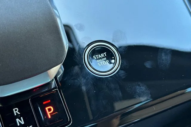 New 2026 Varesine Blue Land Rover SE image 22