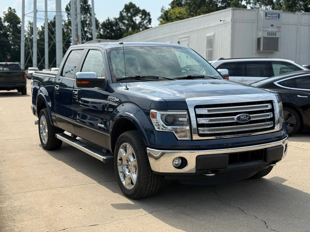 Used 2014 Blue Ford Lariat image 4