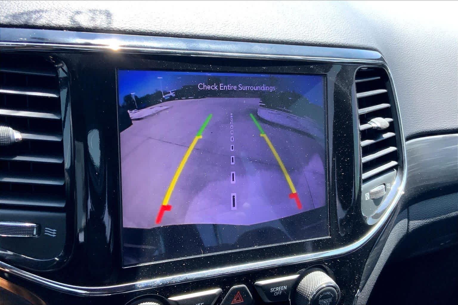 Used 2020 Velvet Red Pearlcoat Jeep Altitude image 28
