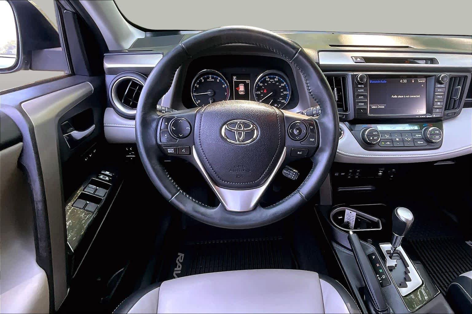 Used 2016 Silver Sky Metallic Toyota Limited image 10
