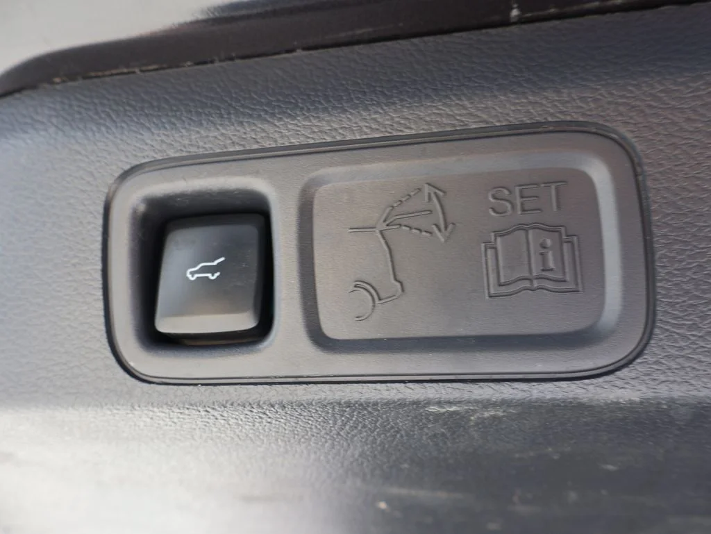 Used 2024 Gray Ford Limited image 17