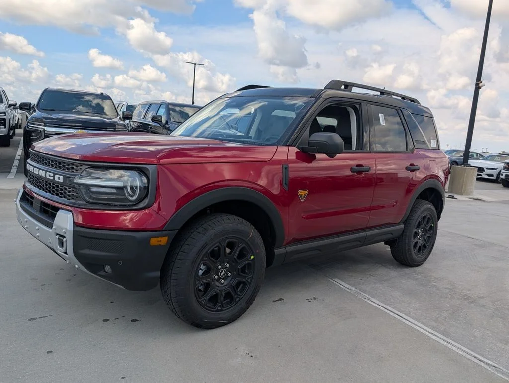 New 2026 Ruby Red Metallic Tinted Clearcoat Ford Badlands® image 3