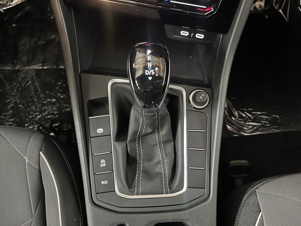 New 2026 White Volkswagen 1.5T Sport image 15