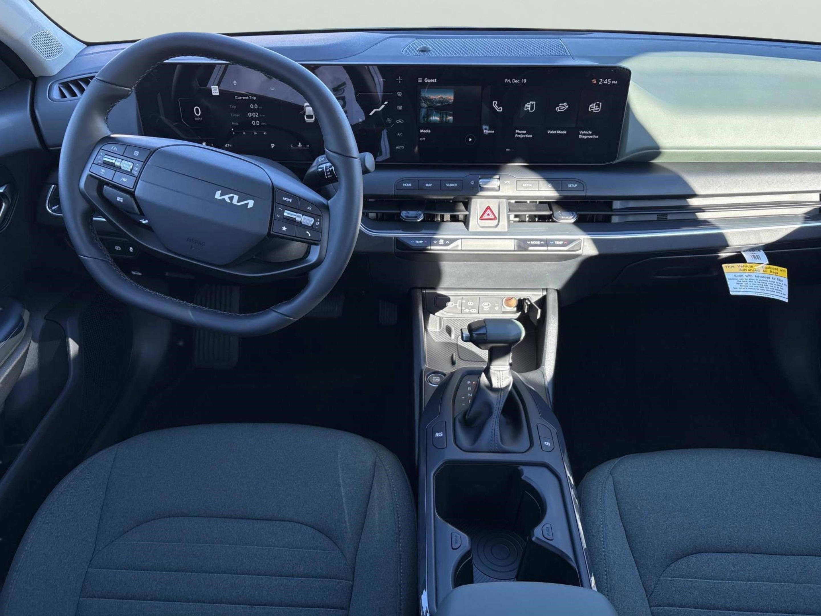 New 2025 Snow White Pearl Kia EX image 14