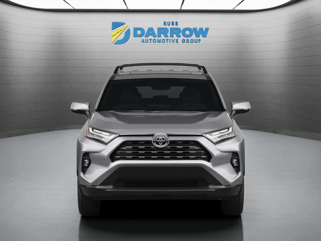 Used 2025 Silver Toyota LE image 7
