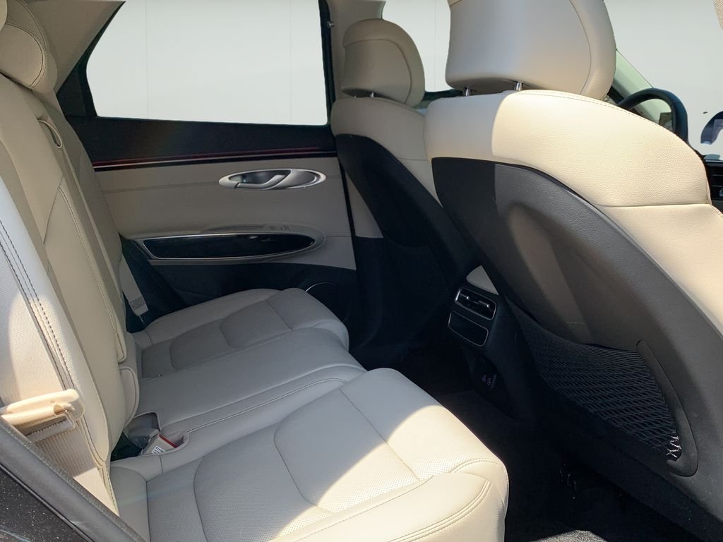 2026 GENESIS GV70 Standard - Photo 37