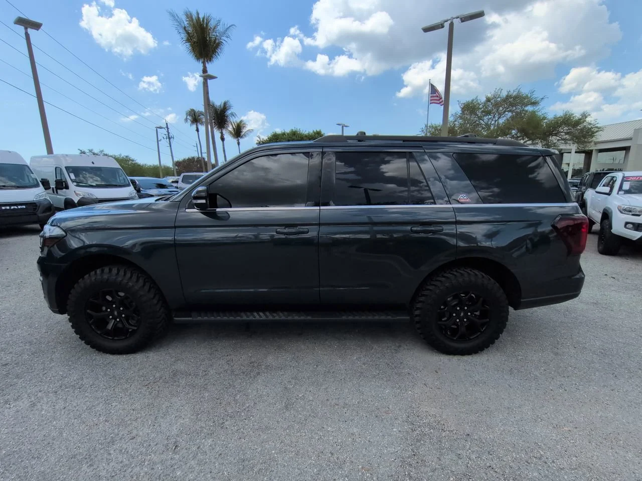 2024 Ford Expedition Timberline - Photo 8