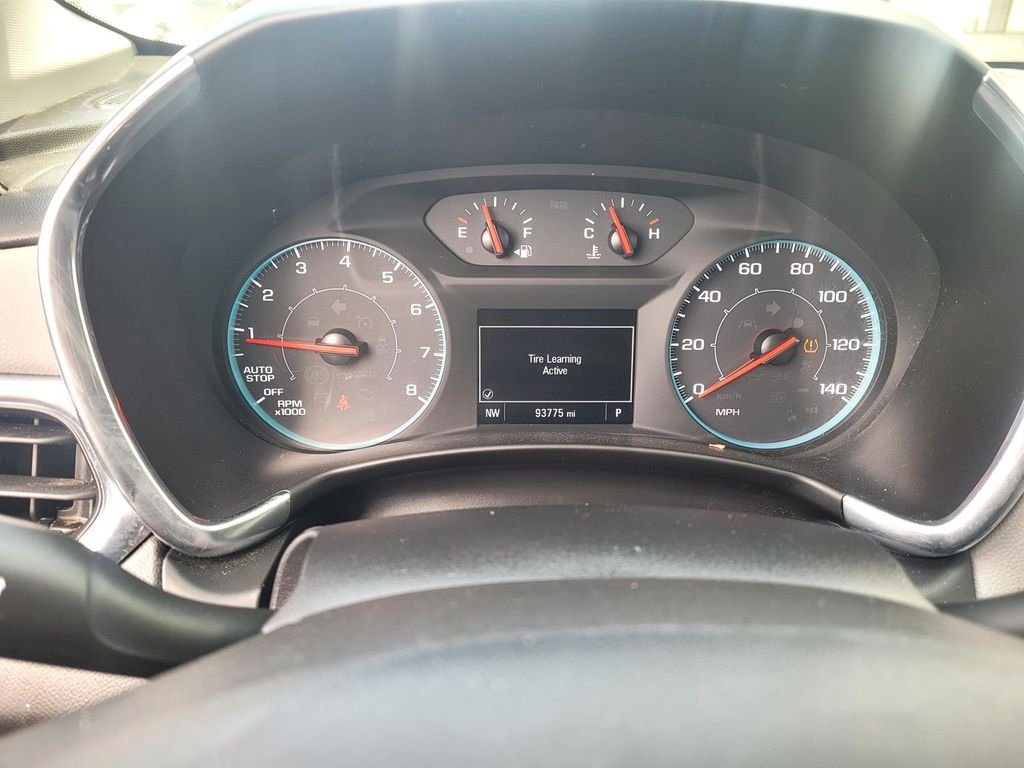Used 2019 White Chevrolet LS image 19
