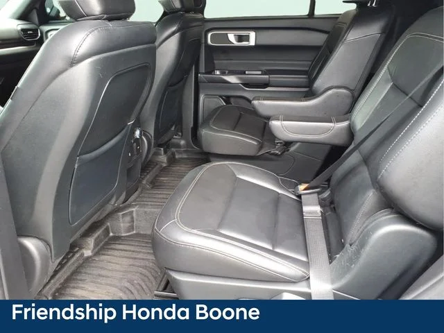 Used 2020 Blue Ford XLT image 16
